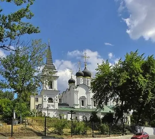 Église de Vladimir Égal aux Apôtres à Starye Sadekh