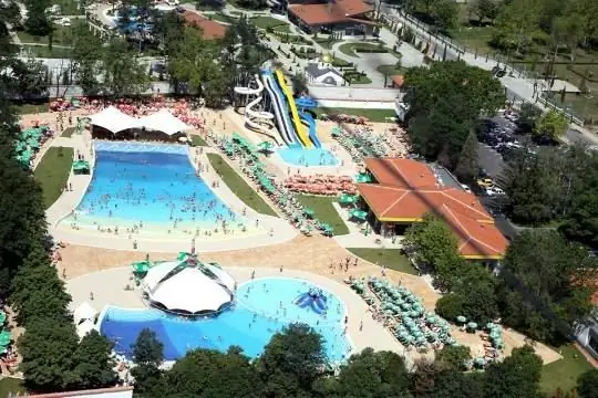 Aquapark "Waterland" στο χωριό Ovoshchnik