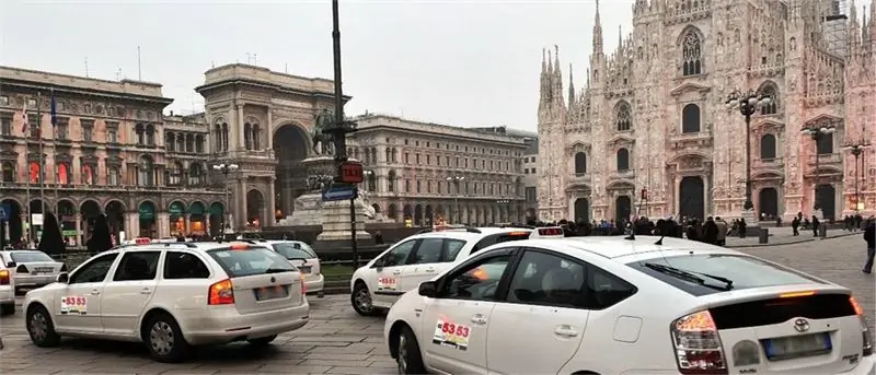 larawan: Taxi sa Milan