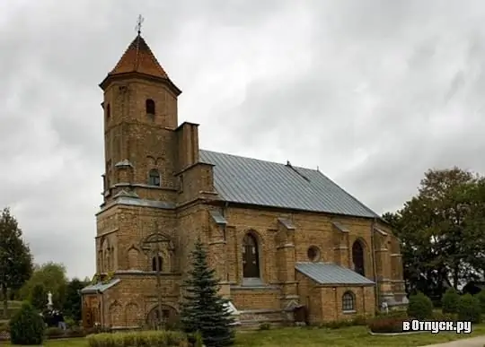 Kostel sv. Michaela archanděla ve vesnici Hnězdno