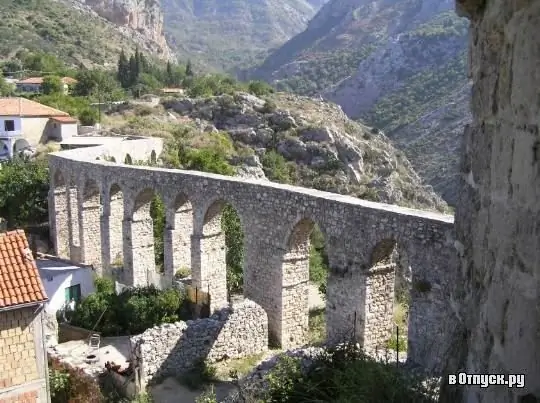 Aqueduct