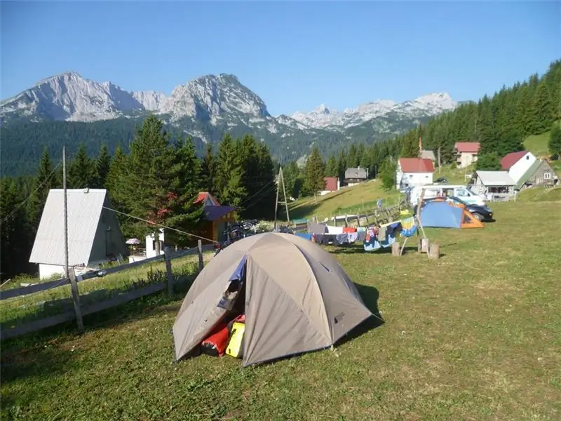 ảnh: Cắm trại ở Montenegro