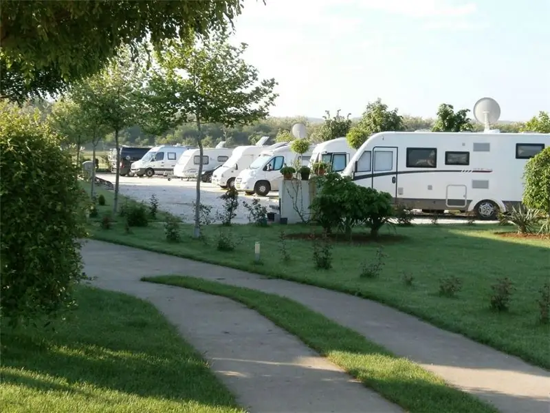 foto: Berkhemah di Serbia