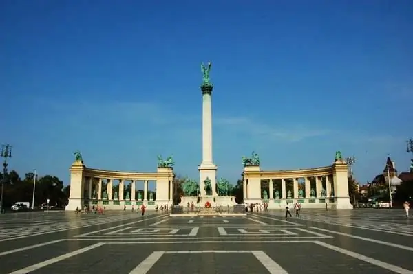 Plaza de los héroes