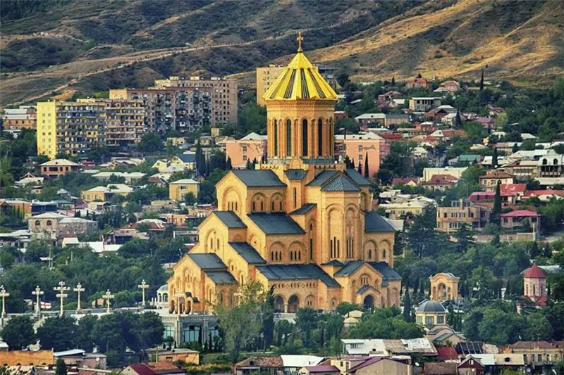 foto: Berapa banyak wang yang perlu diambil di Tbilisi