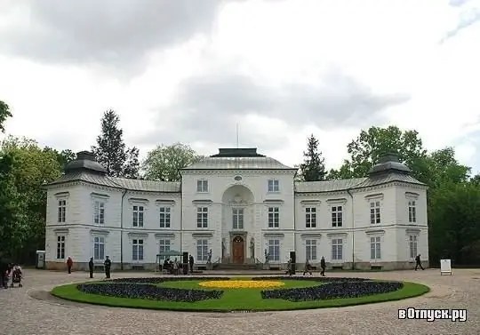 Myslevitsky Palace