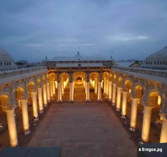 Istana Tirumalai Nayakkar Mahal