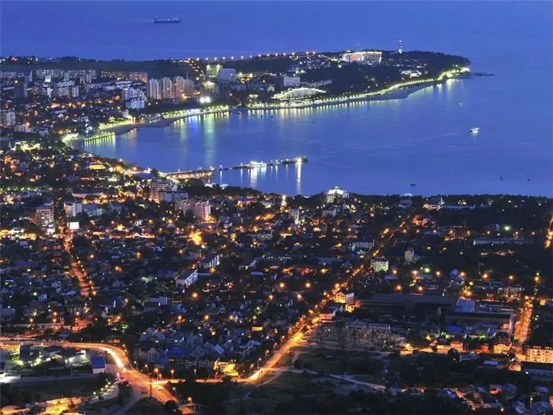 foto: Gelendžikas naktsdzīve